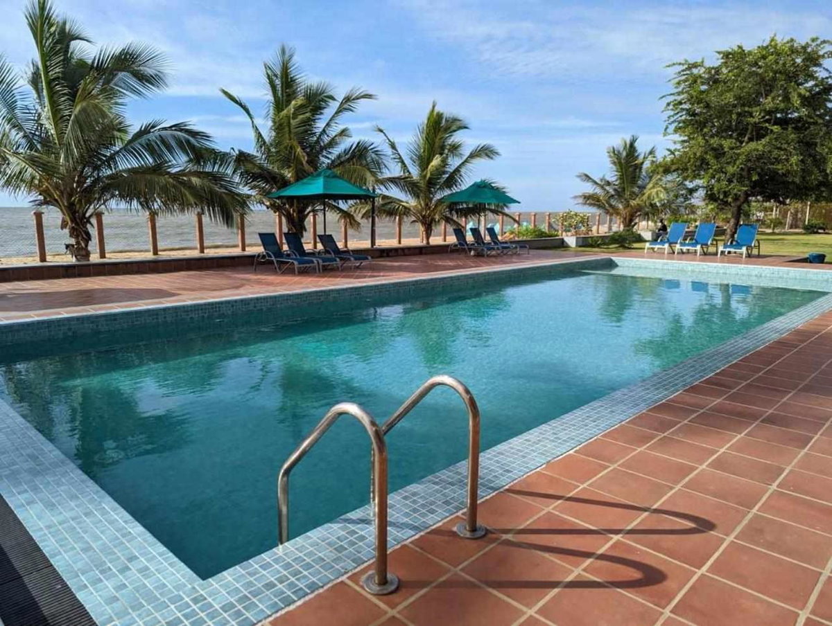 Hiru Beach Resort, Sri Lanka