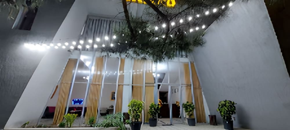 Hotel · Grand Hotel Tbilisi, Tbilisi
