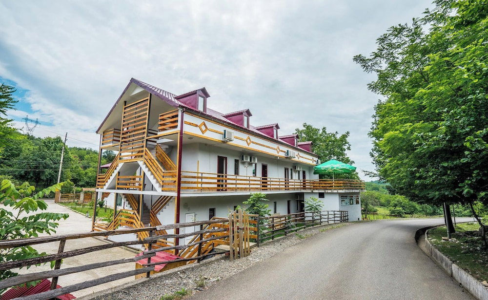 Prometheus Gate Hotel, Georgia