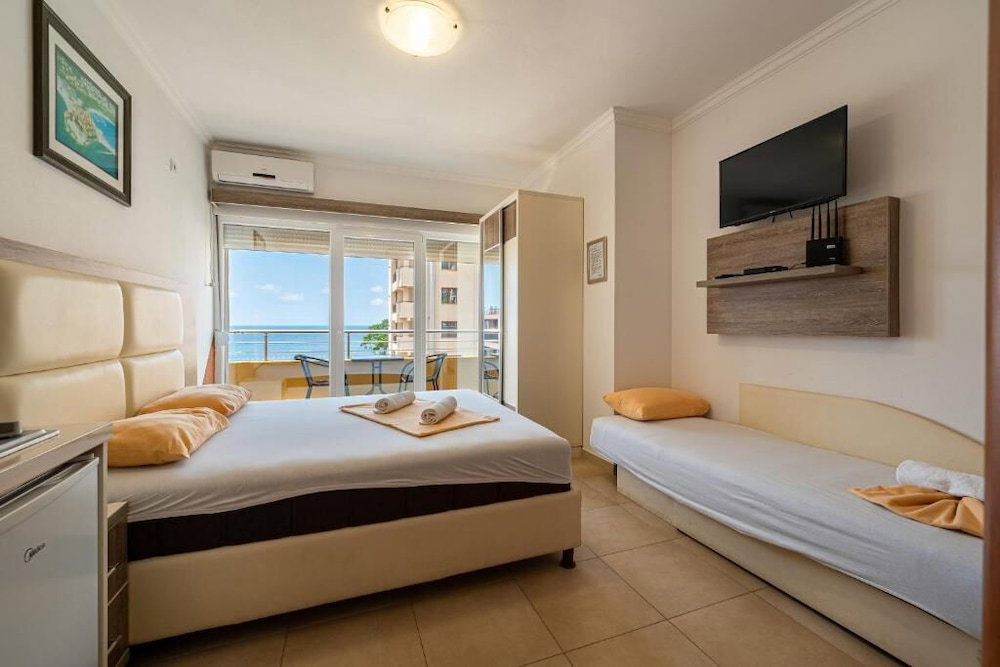 Saray Hotel, Montenegro