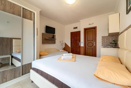 Saray Hotel, Dobra Voda, Montenegro