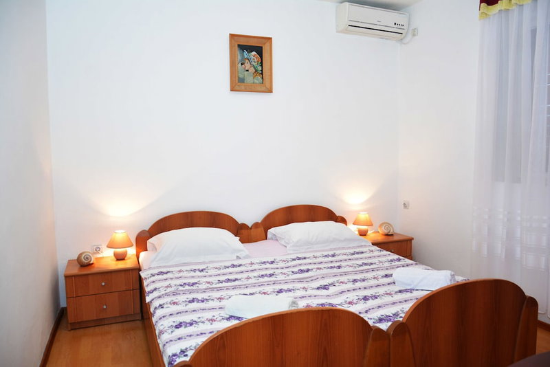 Apartments Vesna, Bigovo, Montenegro
