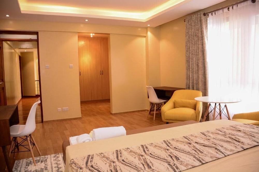 Lux Suites Westlands Penthouse, Kenya