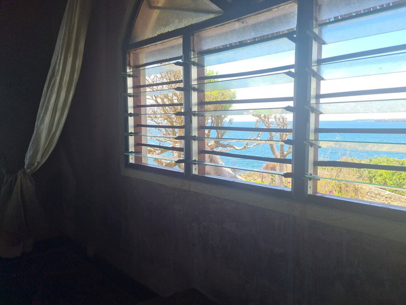 Room in Guest Room - Dolphin Suite 40 m2 in Villa 560 m2, Indian Ocean View, Shimoni, Kenya