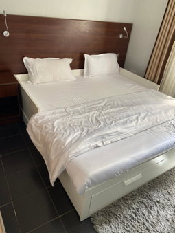 Immaculate 1-Bed Apartment in Riverside Drive, Nairobi, Kenya