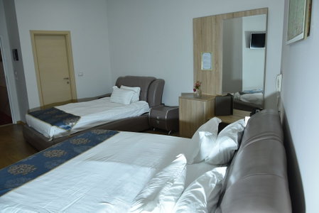 Park Hotel, Kashar, Albania