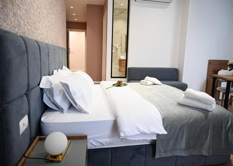 Hotel La Rosa, Kashar, Albania