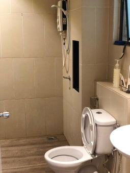 Swiss Garden Residence Pool Sea view Beach Resort LUXURY apartment & FaMiLy SUITE, Kuantan, Malaysia
