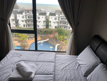 Swiss Garden Residence Pool Sea view Beach Resort LUXURY apartment & FaMiLy SUITE, Kuantan, Malaysia