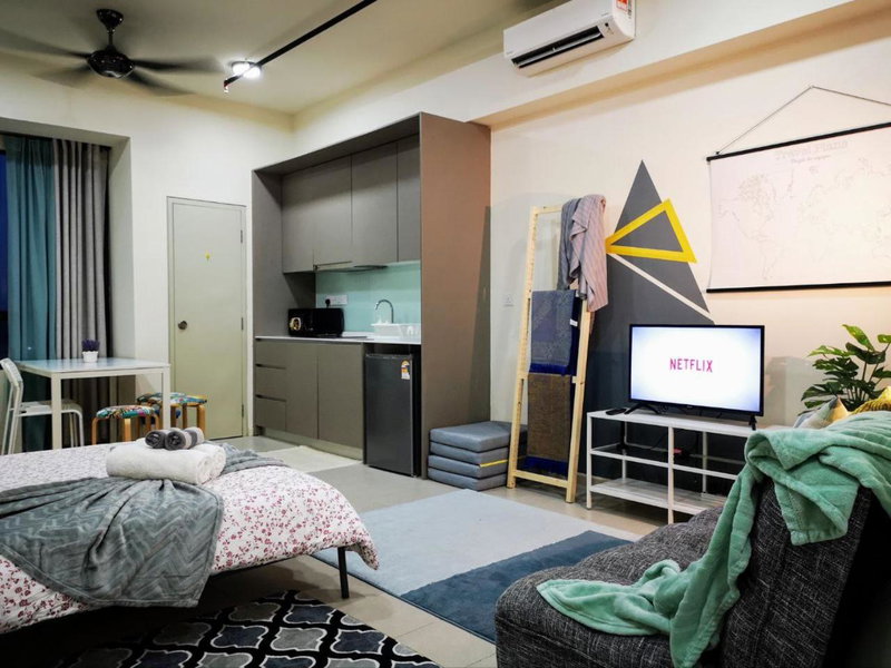 The Perfect Getaway @ Tamarind Suites, Netflix 300Mbps, Cyberjaya, Malaysia