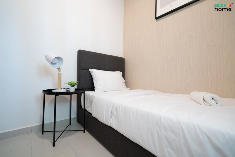 Ezhome Mesahill, Nilai, Malaysia