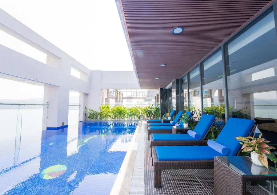 Canary Gold Hotel Quy Nhơn - Beachfront - Iconic Location, Quy Nhon, Vietnam