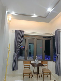Nhà Nghỉ QUANG TRUNG, Dồng Văn, Vietnam