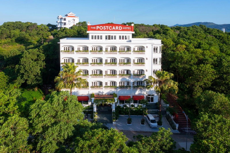 The Postcard Hotel, Ha Long, Vietnam
