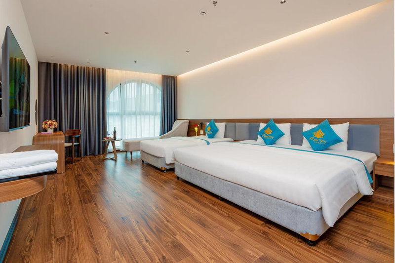 River Way Hotel Ha Long - 500m to Beach, Ha Long, Vietnam