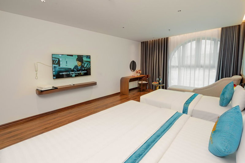 River Way Hotel Ha Long - 500m to Beach, Ha Long, Vietnam