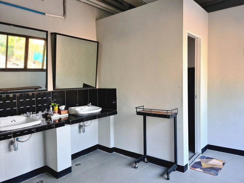 The 8 Factory Hotel Phitsanulok, Phitsanulok, Thailand