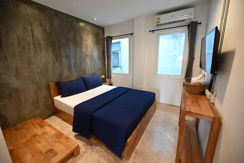 Sribumpen Plus, Bangkok, Thailand