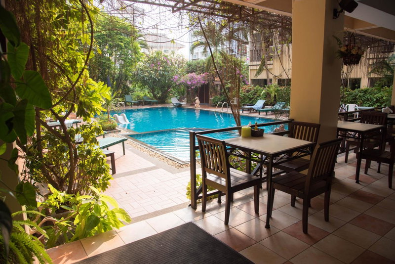 Opey De Place, Pattaya Central, Thailand