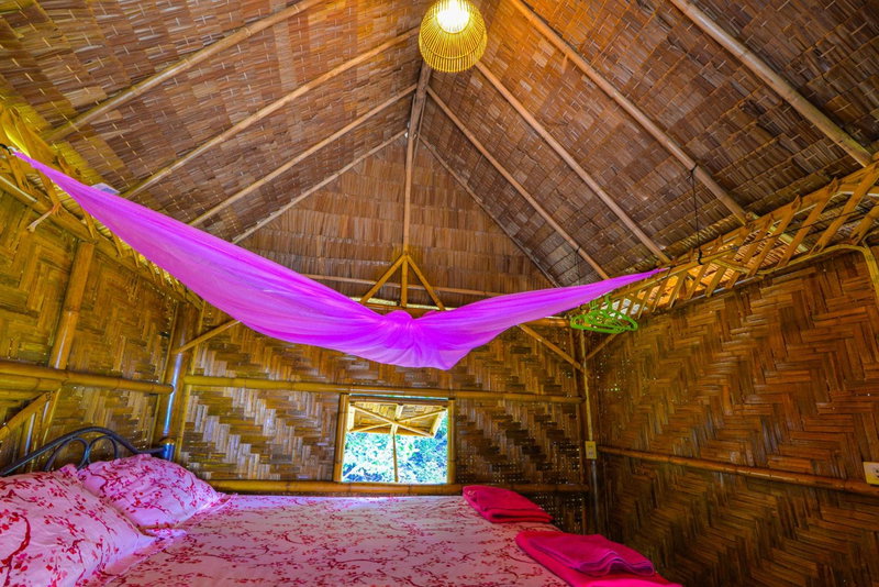 Bananas Resort & Restaurant, Tha Lane Bay, Thailand