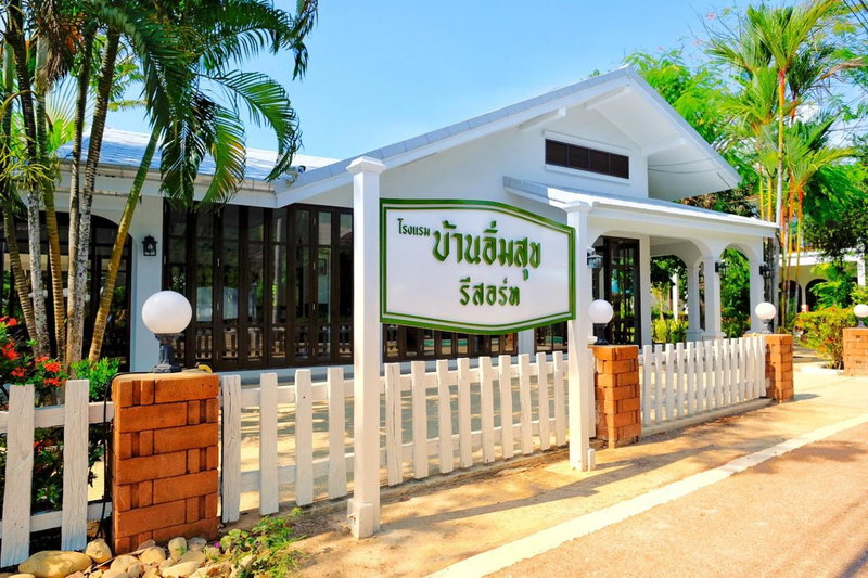 Baan Imm Sook Resort, Chao Lao Beach, Thailand