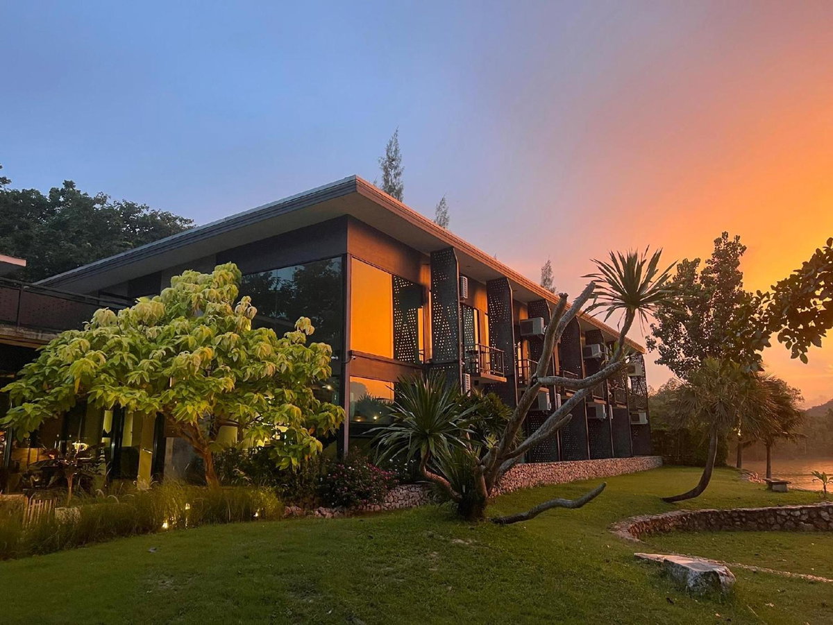 Inlaya Ratchaburi, Thailand
