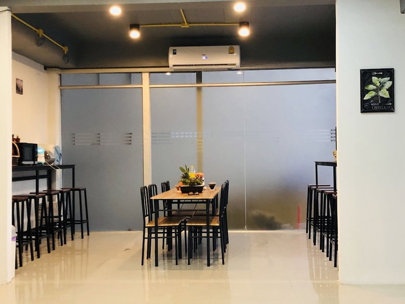Best Bed Suvarnabhumi - Hostel, Bang Phli, Thailand