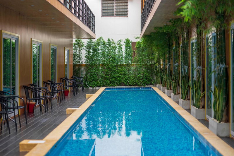 Resort V - MRT Huai Khwang, Bangkok, Thailand