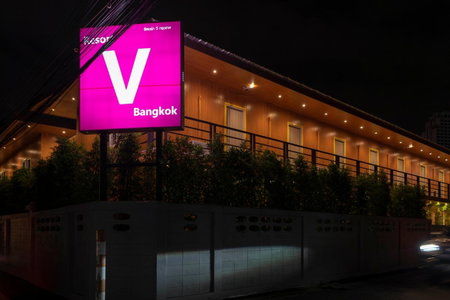 Resort V - MRT Huai Khwang, Bangkok, Thailand