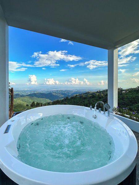 Above the clouds - Chiang rai, Chiang Rai, Thailand