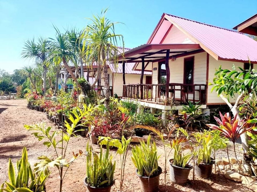 Blue Sky Bungalow, Ko Jum, Thailand