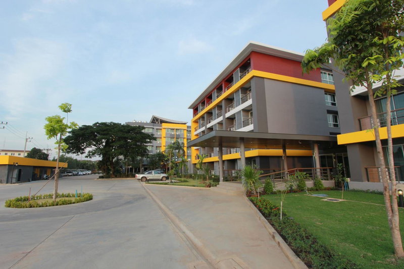 The Park 304 Executive Serviced Apartment, Si Maha Phot, Thailand