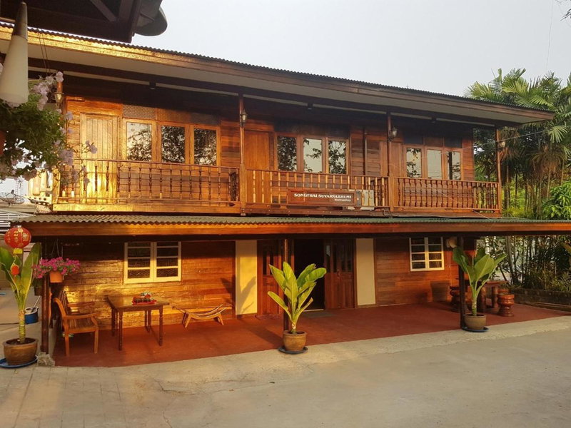 Songthai Suvarnabhumi, Ban Khlong Si, Thailand