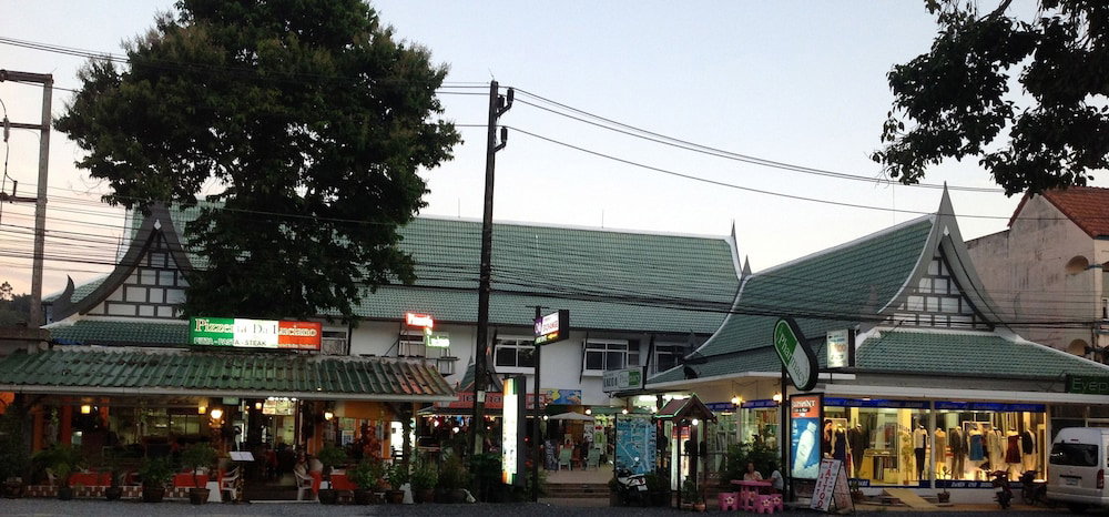 Merlin Plaza Apartments, Thailand