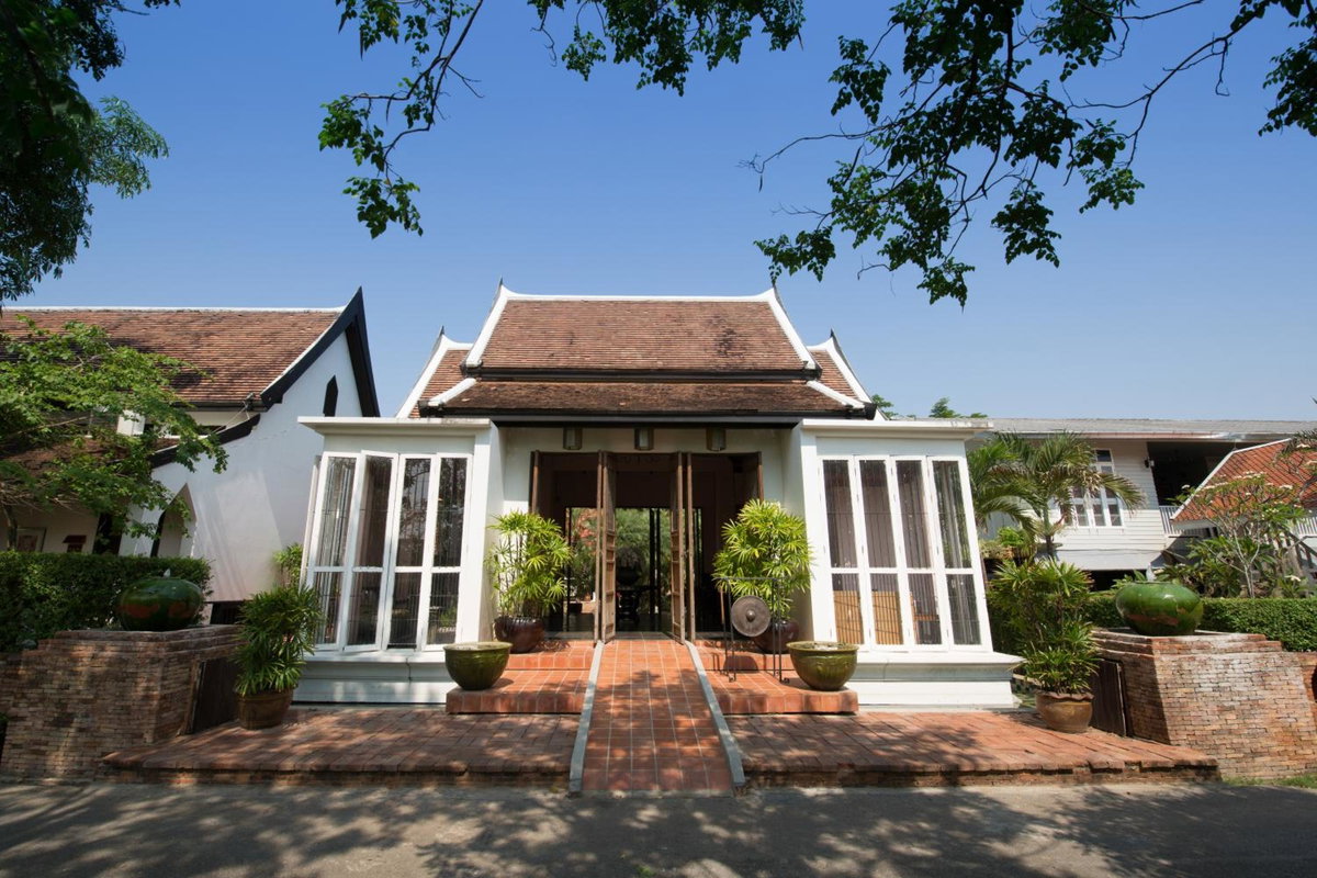 Tharaburi Resort, Thailand