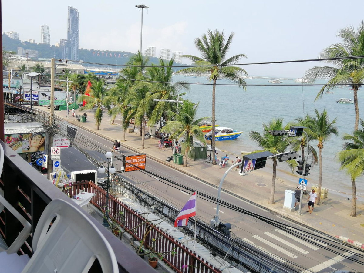 Montana Court Pattaya, Thailand