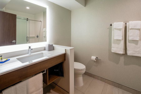 Holiday Inn Express & Suites Chatsworth by IHG, Chatsworth, United States