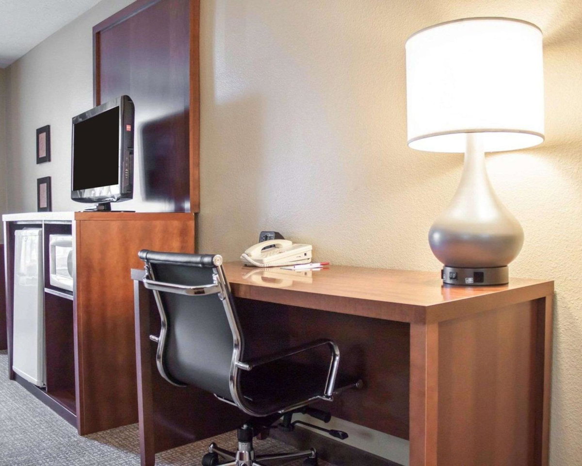 Comfort Suites Airport, United States