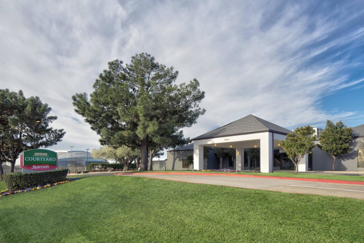 Hotel · Courtyard by Marriott Dallas Arlington Entertainment District, Arlington