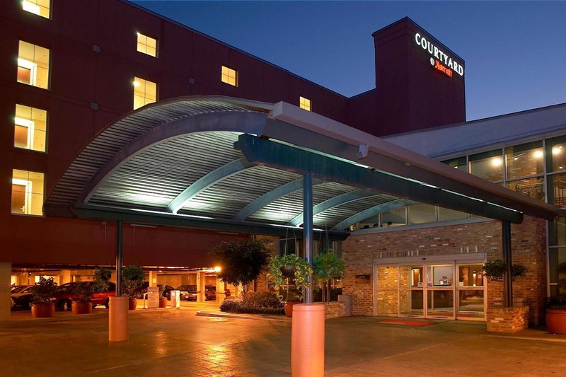 Courtyard by Marriott New Orleans Warehouse Arts District, New Orleans, United States