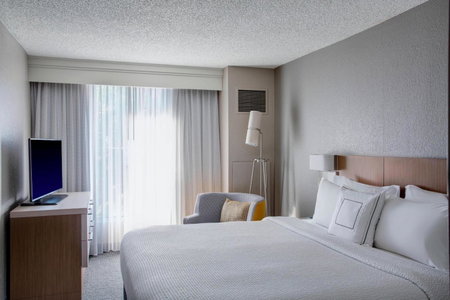 Courtyard by Marriott New Orleans Warehouse Arts District, New Orleans, United States