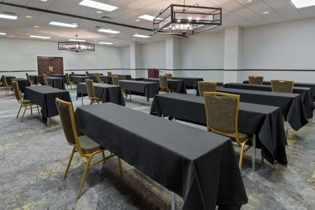 Embassy Suites Dallas - Park Central Area, Bouchard, United States