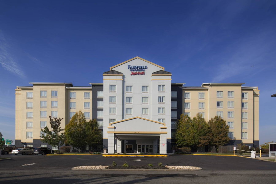 Fairfield Inn & Suites by Marriott Newark Liberty International Airport, Newark, United States