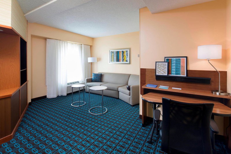 Fairfield Inn & Suites by Marriott Newark Liberty International Airport, Newark, United States