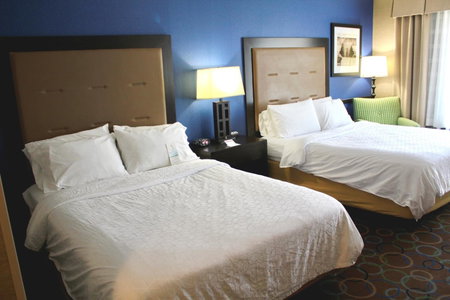 Holiday Inn Express Hotel & Suites Manchester - Airport by IHG, Manchester, United States