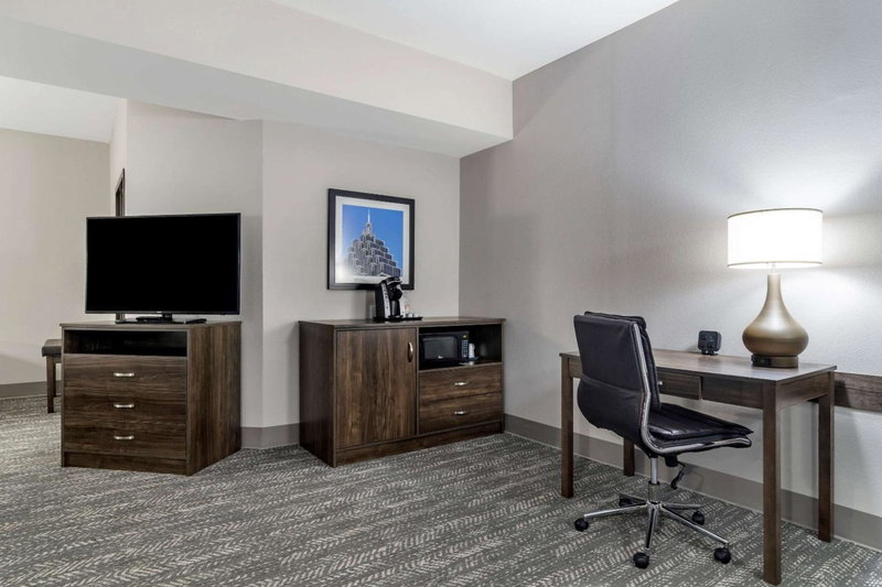 Comfort Suites McDonough Atlanta South, McDonough, United States