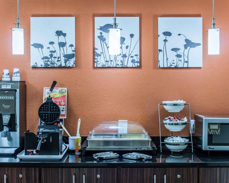 Sleep Inn & Suites Spring Lake - Fayetteville near Fort Bragg, Spring Lake, United States