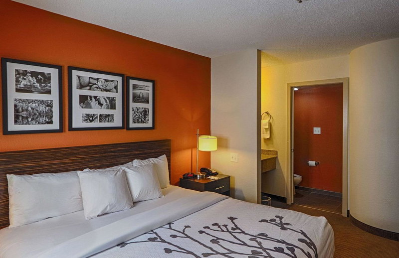 Sleep Inn & Suites Spring Lake - Fayetteville near Fort Bragg, Spring Lake, United States