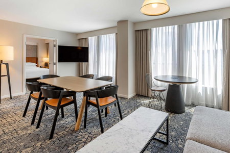 Sheraton Suites Old Town Alexandria, Alexandria, United States