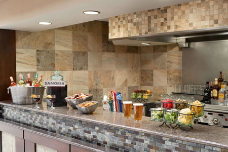 Embassy Suites Des Moines Downtown, Des Moines, United States